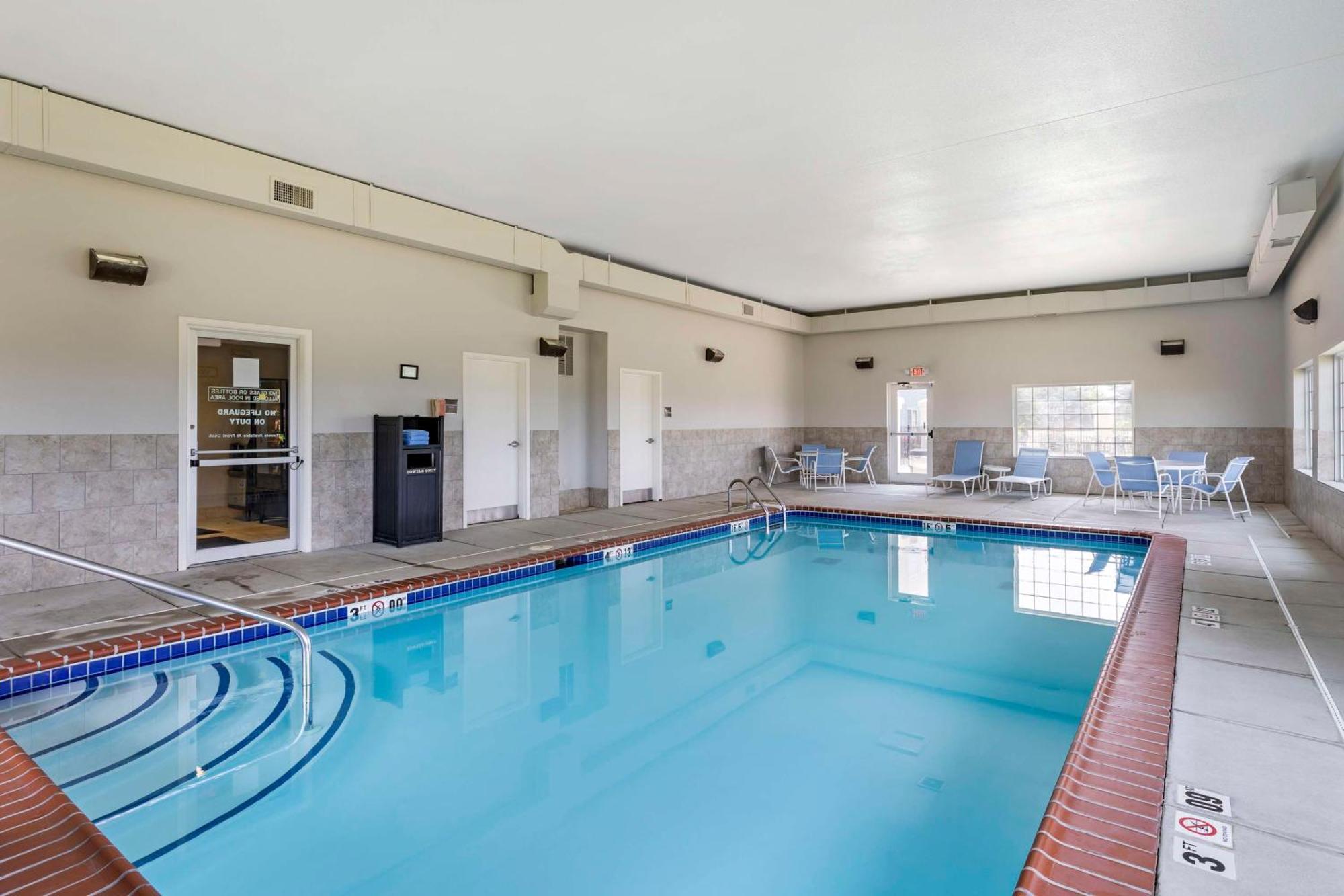 Best Western Plus Midamerica Hotel Mascoutah Εξωτερικό φωτογραφία